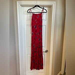 Elegant Free People  Red Smocked Floral Maxi Dress, NWT, Size Medium